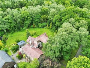 Photo 5- click for photo gallery